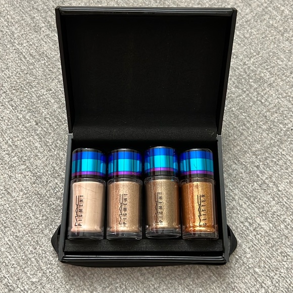 Mac Cosmetics Limited Edition Pigments, New In Box - Picture 1 of 4